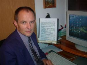 dr Paweł Więckowski